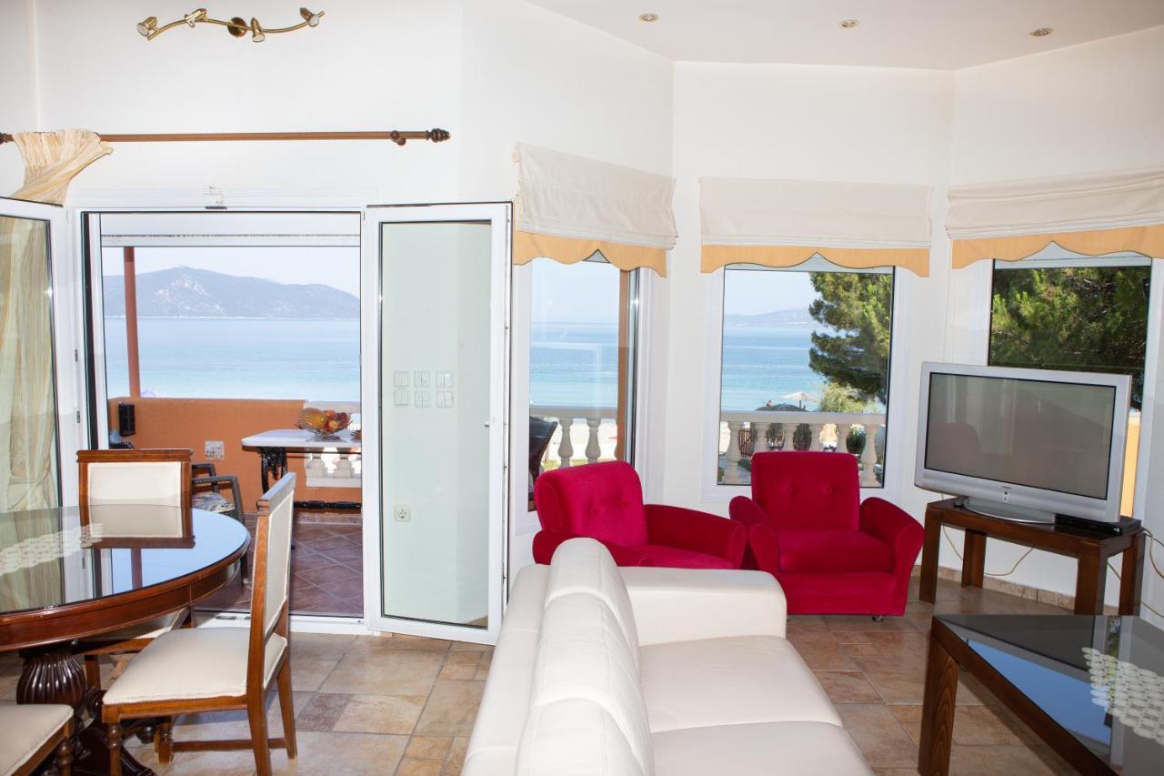 Pampas Seafront Villa, 6 Bedrooms, North Evvoia Kanatádhika Exterior foto